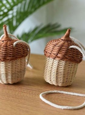 Straw Woven Bag Mini Strawberry Shape Contracted Design