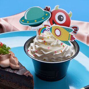 18 Pcs Delicate Pattern Paper Cake Inserts Cake Decoration