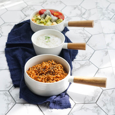 Simple personality anti-scalding large sized instant soup