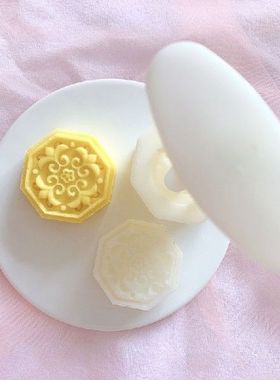 896A Mung Bean Sorbet Snowy Mooncake Hand-pressing Plastic