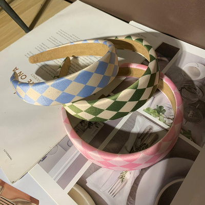 Black and white checkerboard sponge hair hoop female Xia tr