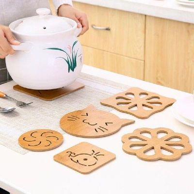 Cartoon Pattern Coaster Hollow Insulation Solid Wood Hollow