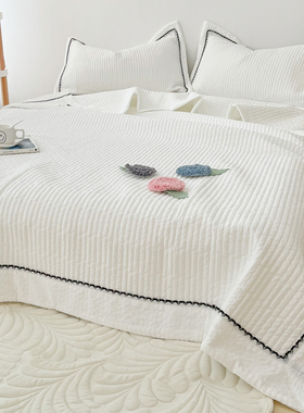 ina北欧简约泡泡纱水洗棉床盖四件套立体花朵白色空调被花卉夏被