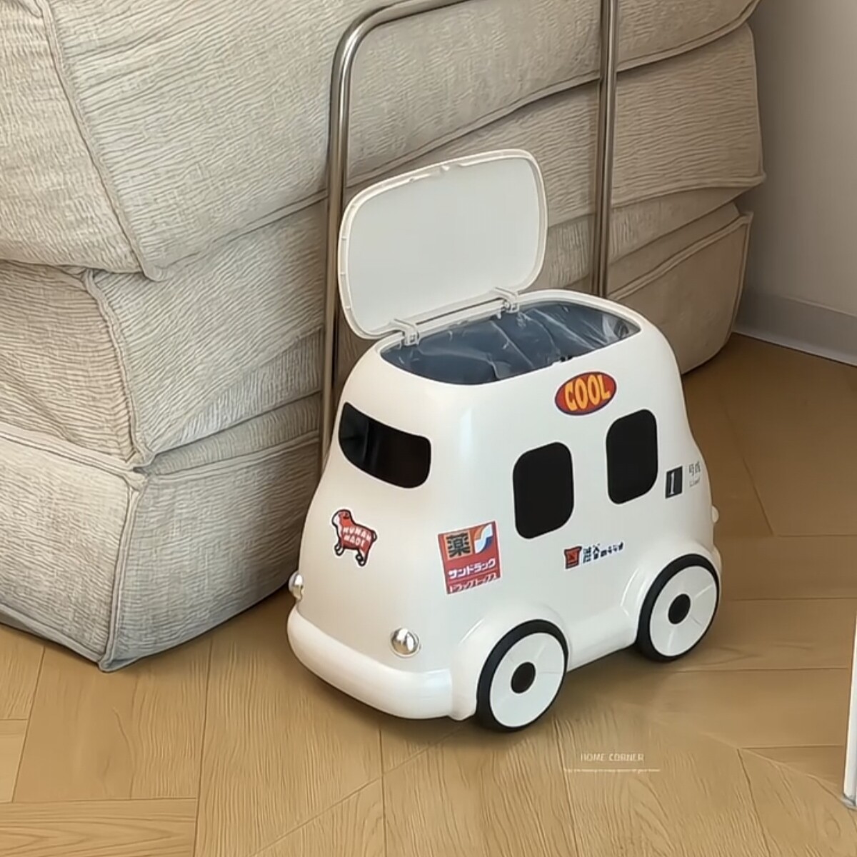 这是玩具车？收纳箱？还是垃圾桶图片