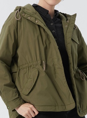 斯琴2023春新品棉质绿色单排扣拉链连帽落肩外套 BCCS00504 1780