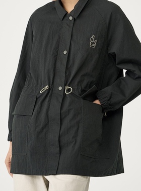 斯琴2023春季新品女棉质墨绿刺绣翻领单排扣拉链外套 BCCS031124