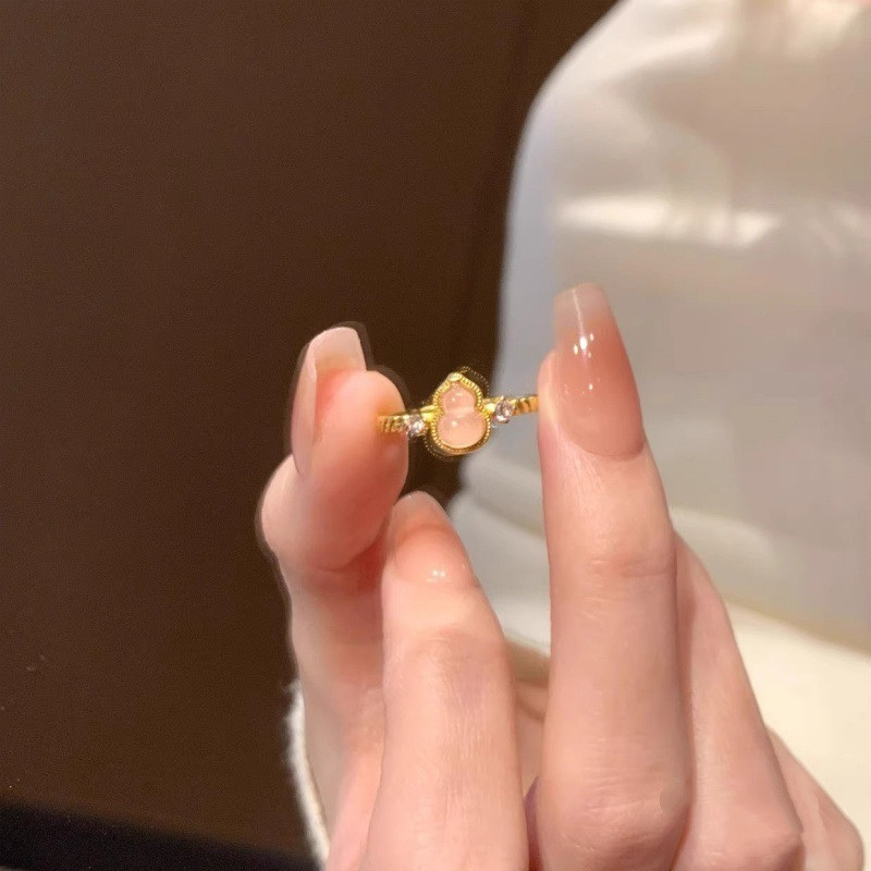 新款新中式蜜桃粉葫芦麻花戒指女