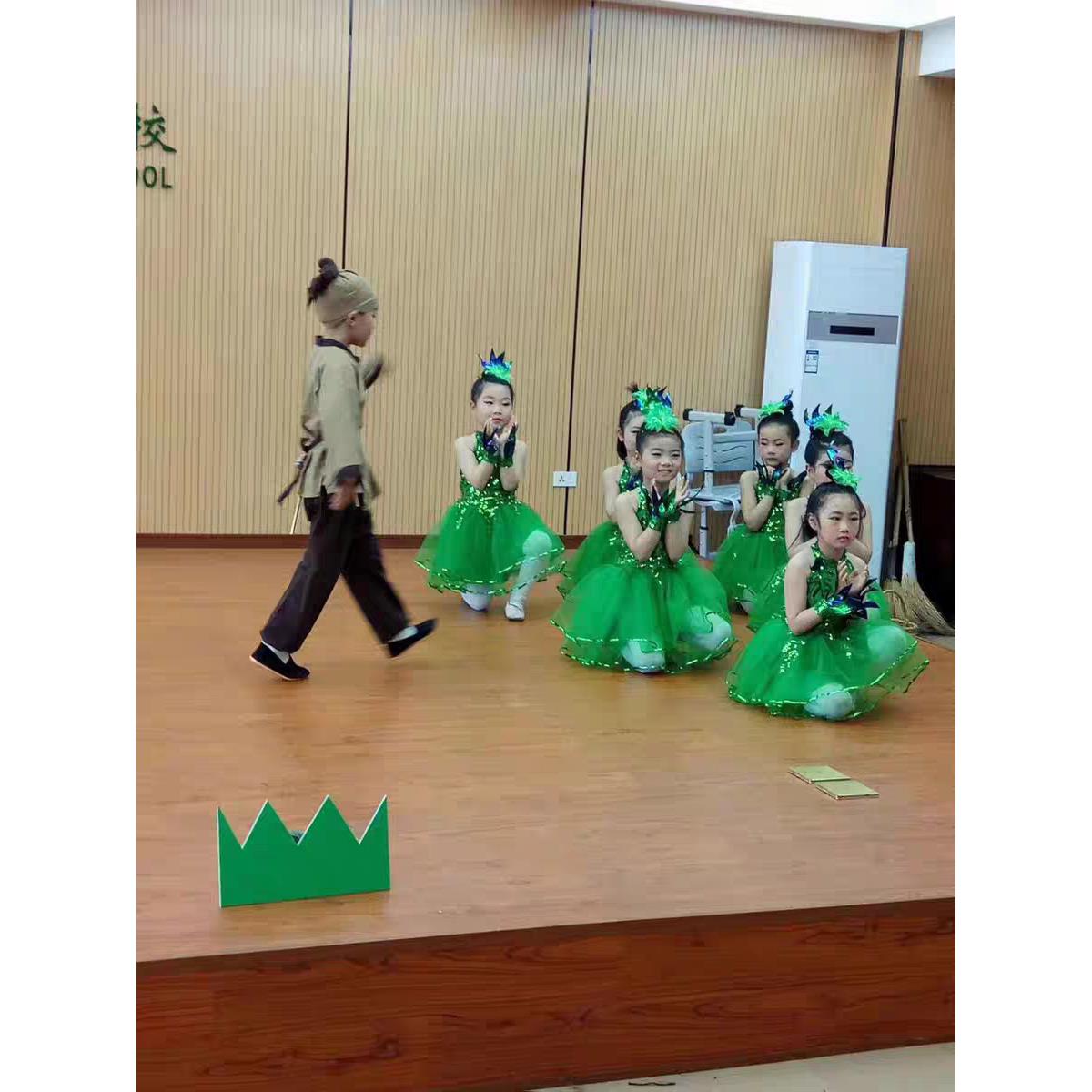 儿童守株待兔揠苗助长演出服小草禾苗农夫兔子表演服锄头道具