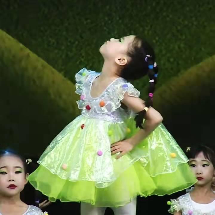 六一儿童演出服可爱娃娃蓬蓬裙公主纱裙幼儿舞蹈表演服我爱吃蔬菜