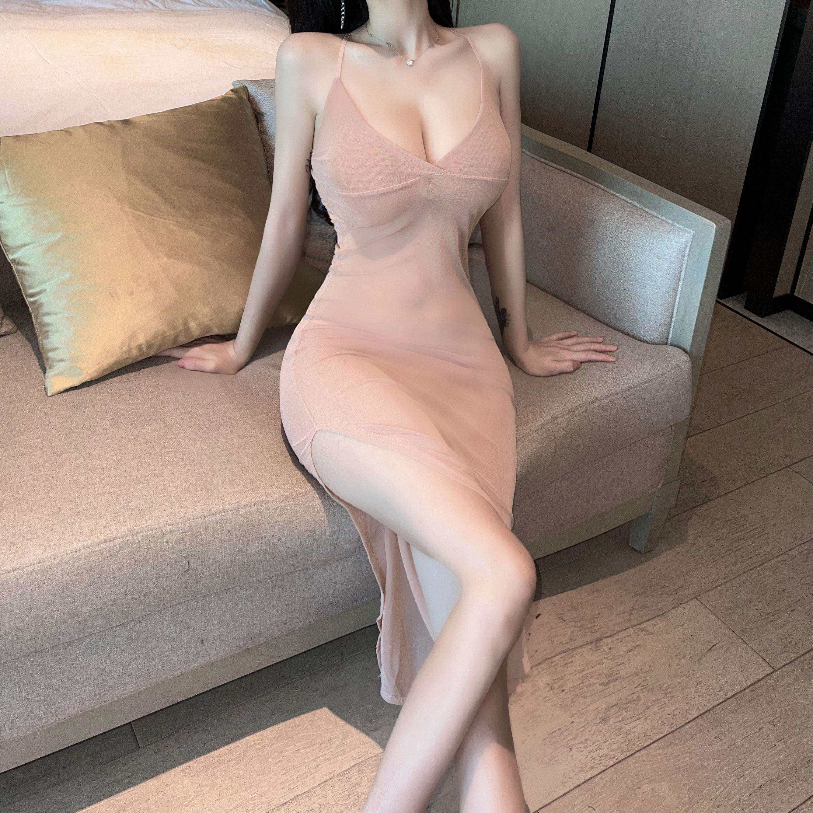 连衣裙性感透明半透明新款约会女装低胸领网纱透视吊带开叉长裙
