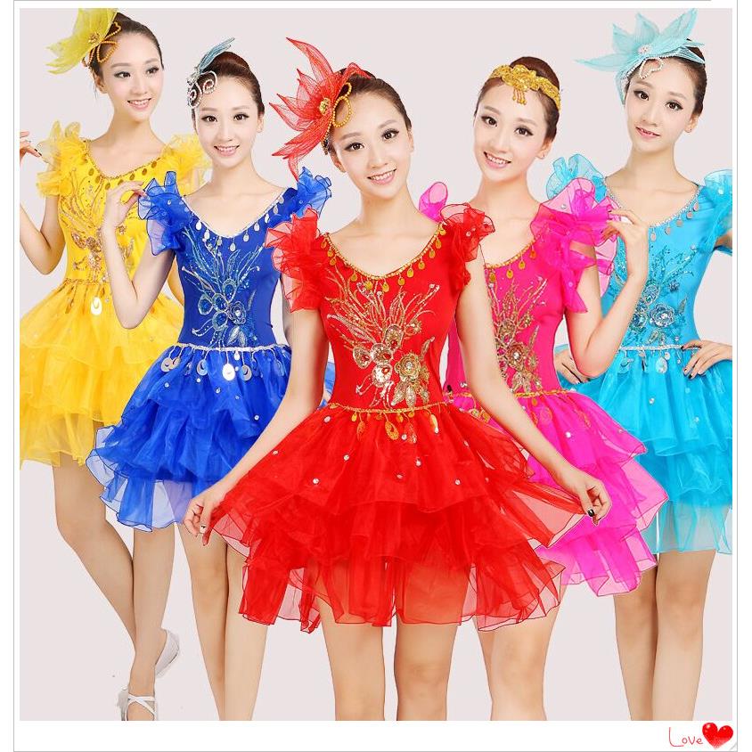 广场舞现代舞蹈服装成人亮片蓬蓬小短裙夏舞台表演服装女连衣裙