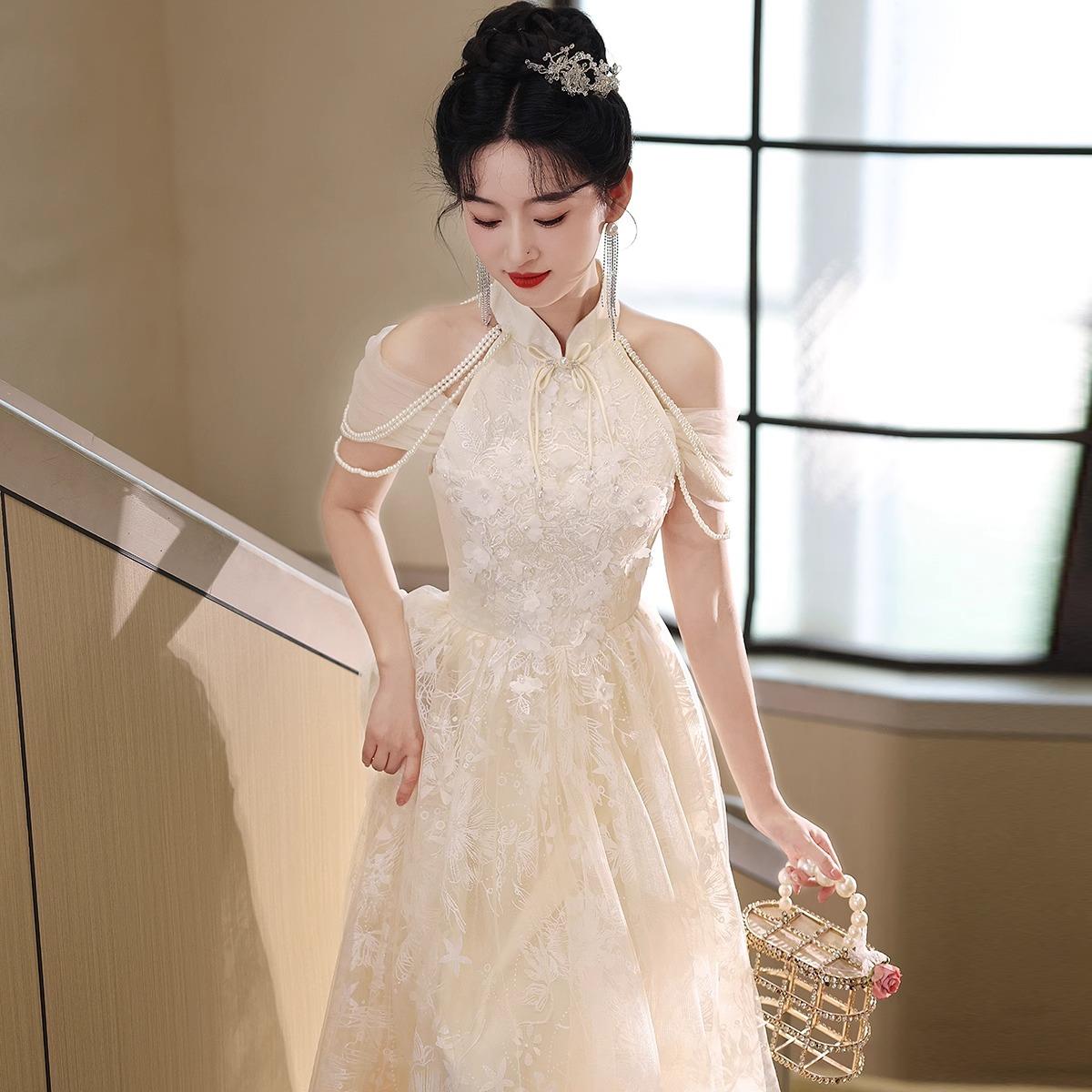 挂脖晚礼服女主持高级绝感生日宴会新中式旗袍轻奢小众美成人礼裙
