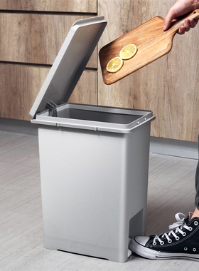 Home stomping on garbage cans, kitchen sutures, toilet sutur