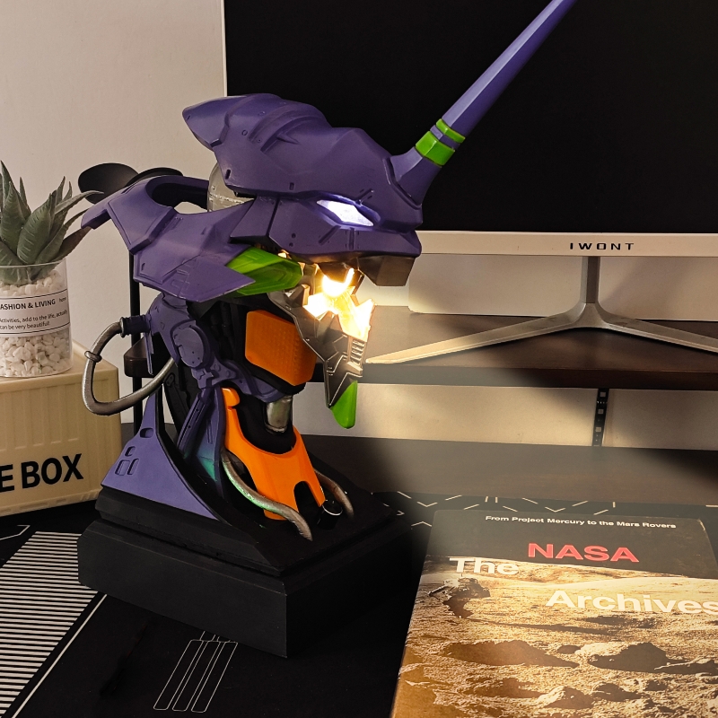 EVA初号机可以变形的台灯震撼