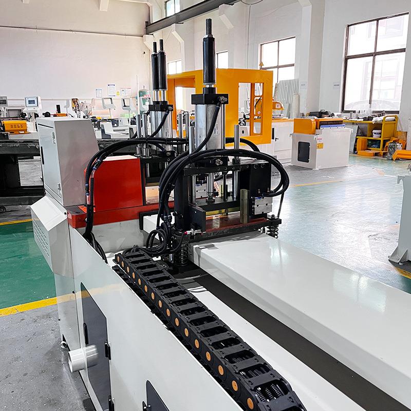 45全自动铝型材尼龙管切割机铝管5切铝条切铝铜455CNC机无尾料锯