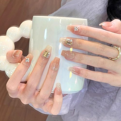 艺人2025新款纯手工美甲穿戴甲超短款猫眼奶咖高级感显白猫眼美甲