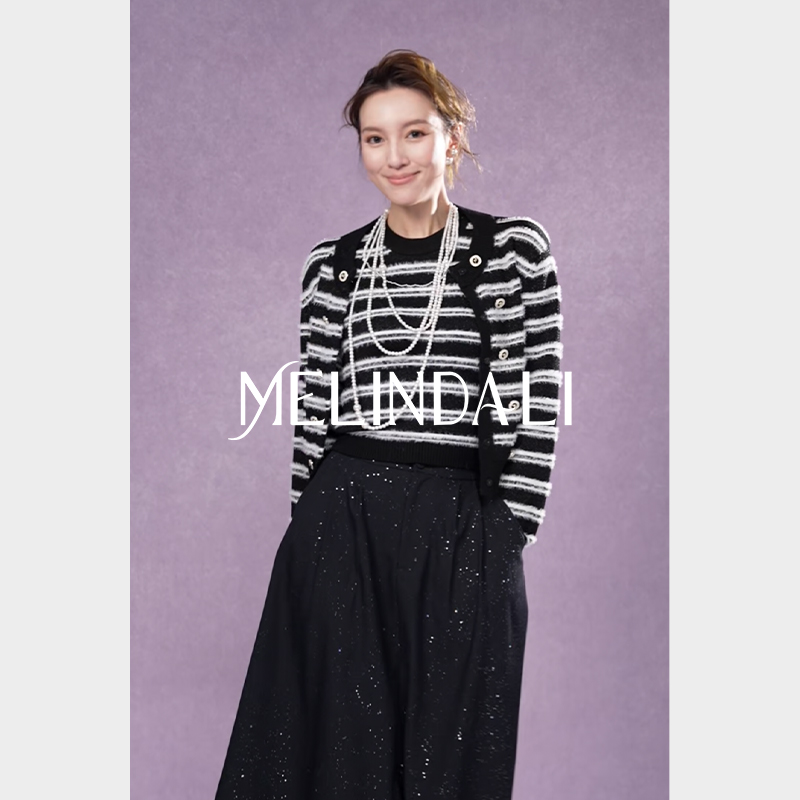 MELINDA LI【风格永存】经典小香黑白条纹双排扣毛衣开衫套装