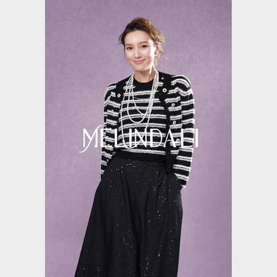 MELINDA LI【风格永存】经典小香黑白条纹双排扣毛衣开衫套装