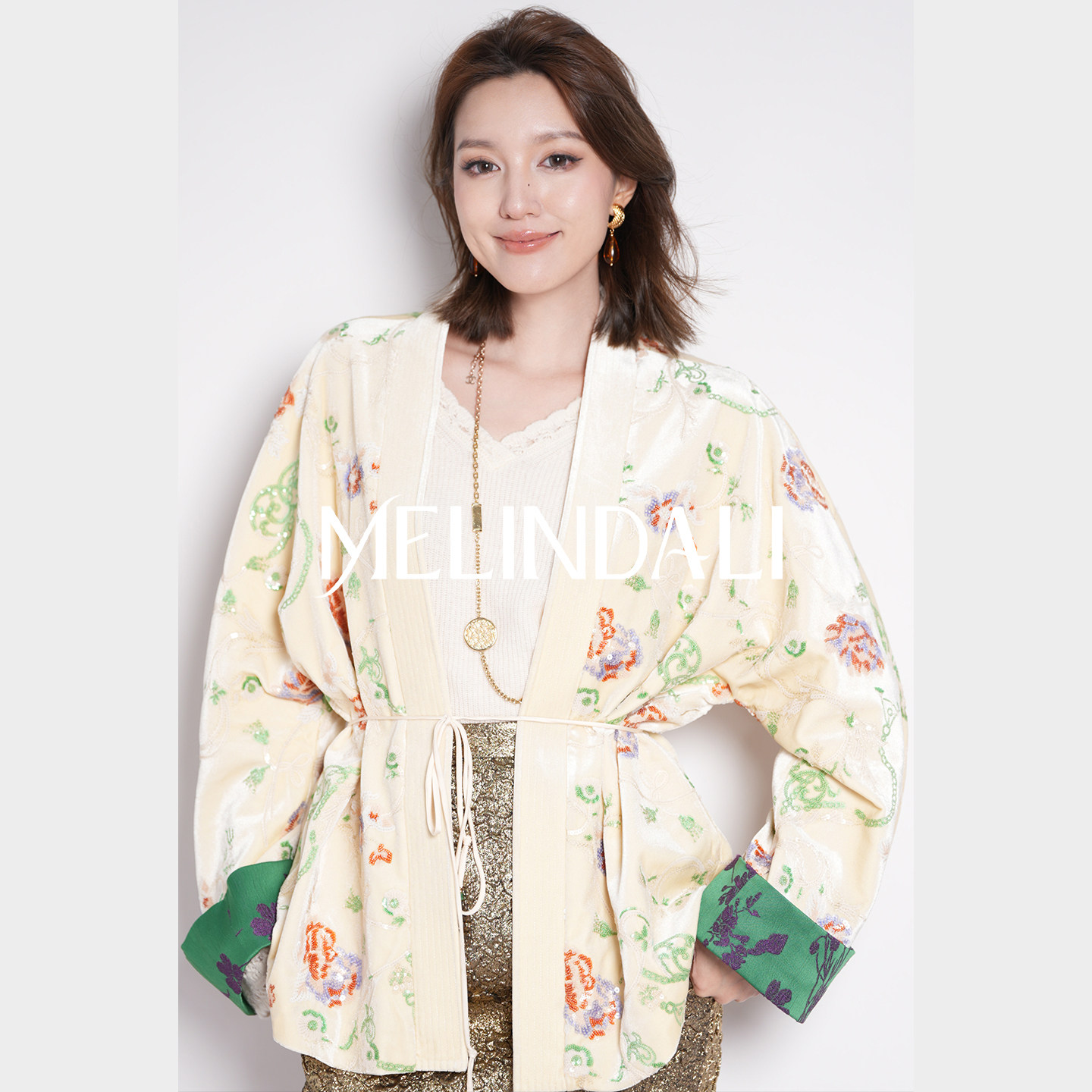 MELINDA LI【春晓】新中式重工设计珠片牡丹刺绣系带流光丝绒外套,女装/女士精品,短外套,淘宝优惠券,粉丝福利购,淘宝优惠卷