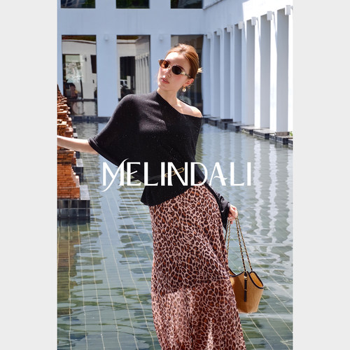 MELINDA LI【老钱黑天鹅】设计感珠片莱赛尔棉不规则针织披肩罩衫