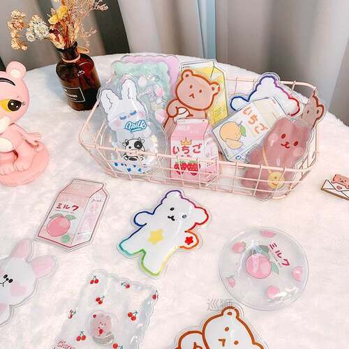 Cartoon warm hand treasure break break break heat reuse brea