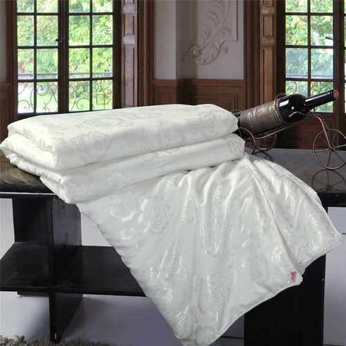 free shipping silk comforter/blanket/quilt/duvet for su