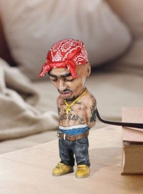 1Pcs Mini Resin Ornaments Hip Hop Funny Rapper Bro Figurine