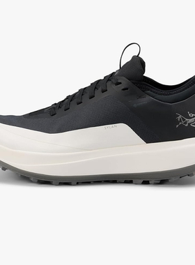 Arc'teryx 始祖鸟 Sylan GTX 黑白 防水越野男女跑鞋