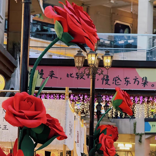 七夕情人节户外玫瑰抱树花艺定制