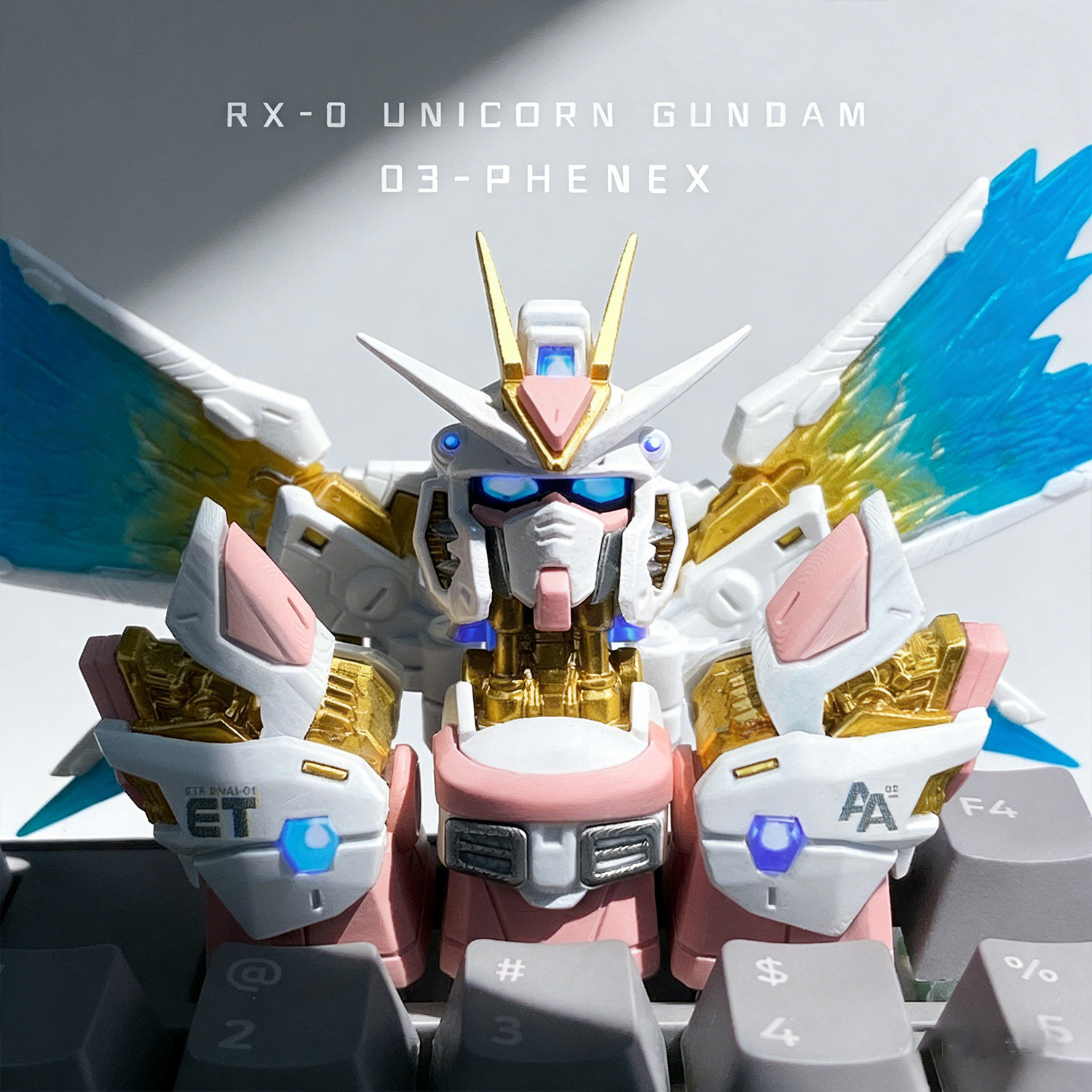 强袭自由粉键帽高达键帽机械键盘个性定制键Esc客制化ttc创意rog