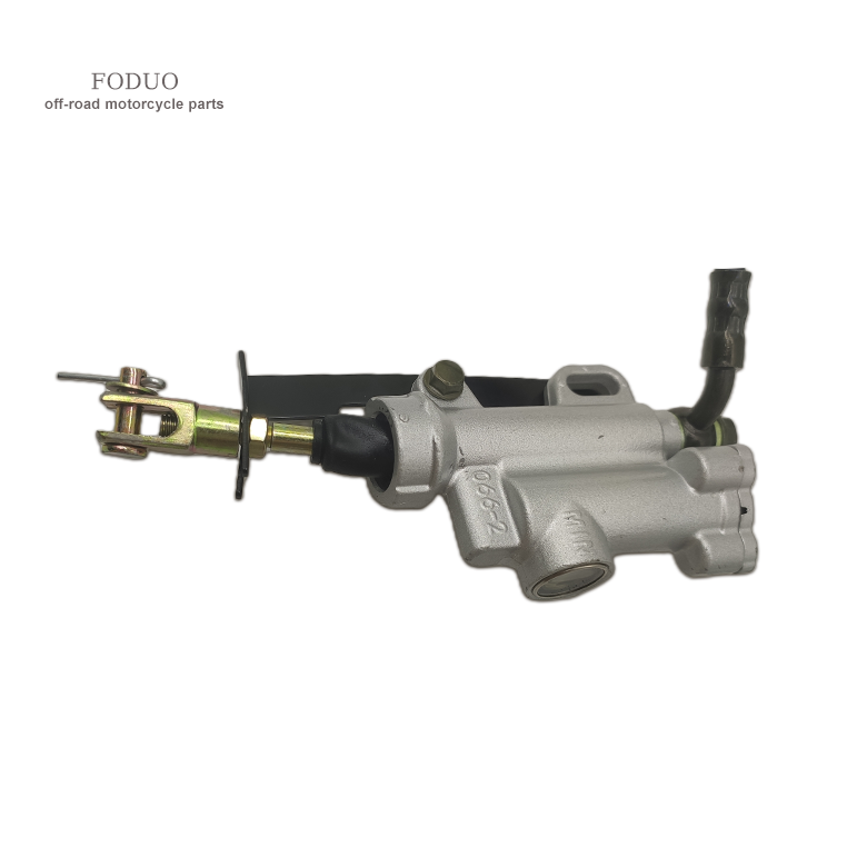 定制适用华洋T2 K2越野摩托车新老款后刹车泵总成 前后碟刹盘刹片