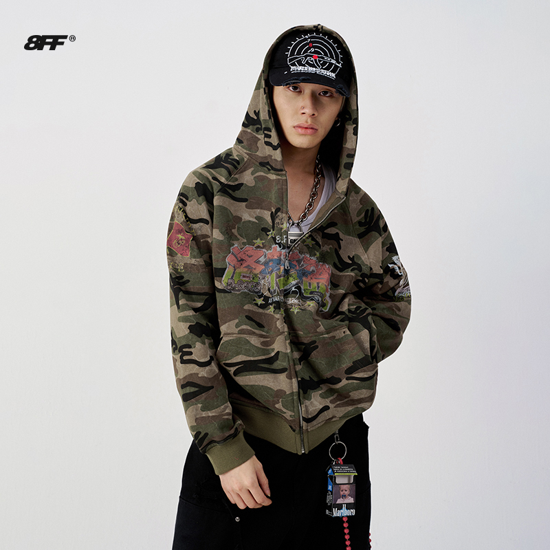 8FF/25SS 新款做旧水洗裂纹印花迷彩破坏男女短款开衫卫衣外套潮