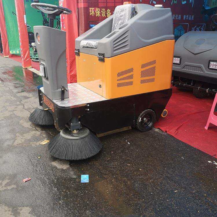 工厂车间洗地机地下车库商场超市商用工业物业拖地机驾驶式扫地机