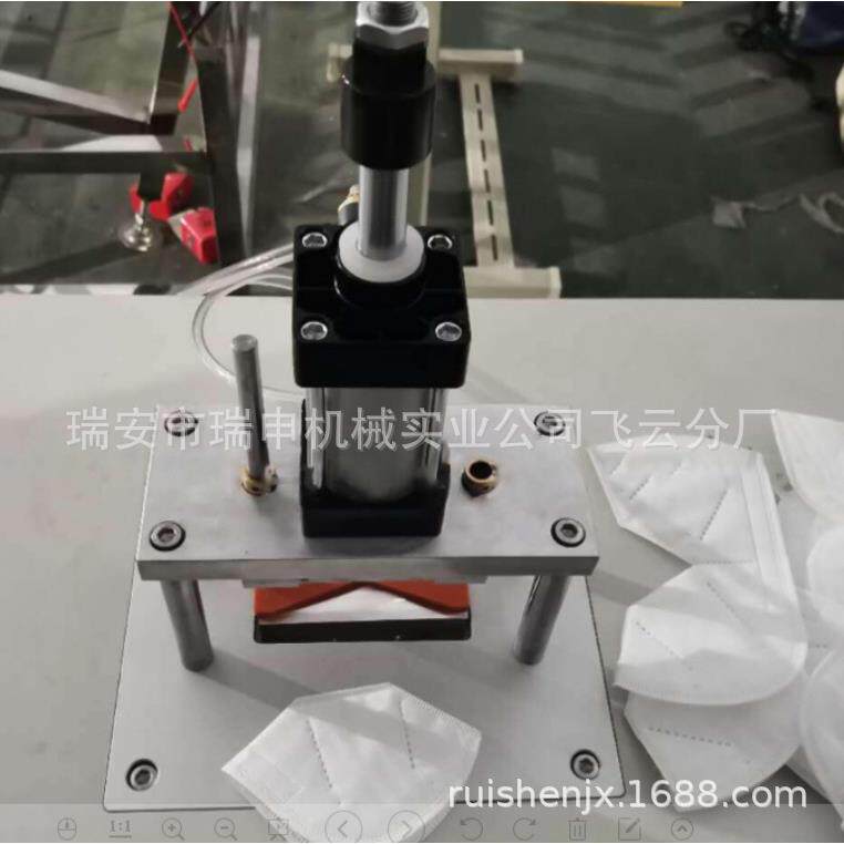 厂家直销N95口罩封边机口罩超声波压边机18K超声波熔边机