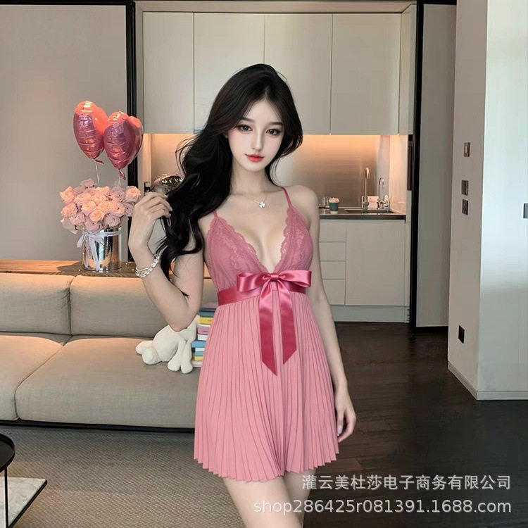 美杜莎新款深V吊带粉色蕾丝结带