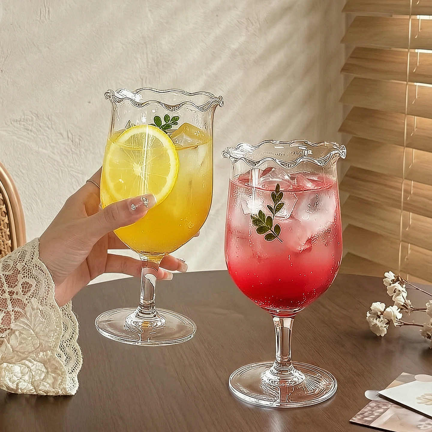 法式高颜值花边高脚果汁杯透明网红氛围感气泡杯饮料杯鸡尾酒杯