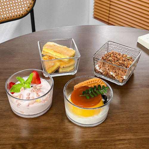 竖纹甜品玻璃碗冰淇淋碗