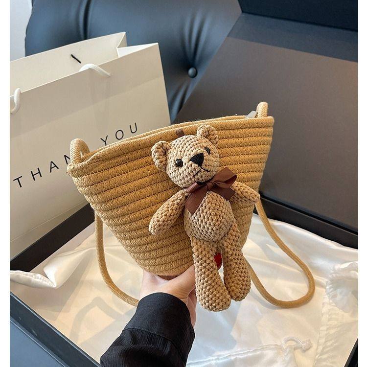 2025新款女神春季小清新编织水桶包单肩森系少女斜挎包可爱熊包,箱包皮具/热销女包/男包,卡包,淘宝优惠券,粉丝福利购,淘宝优惠卷