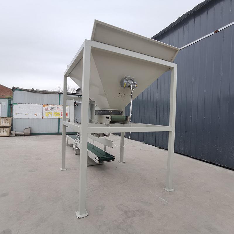 立式袋装农药粉料生物肥土壤活宝 粉剂 子 石头化706包装机装袋沙