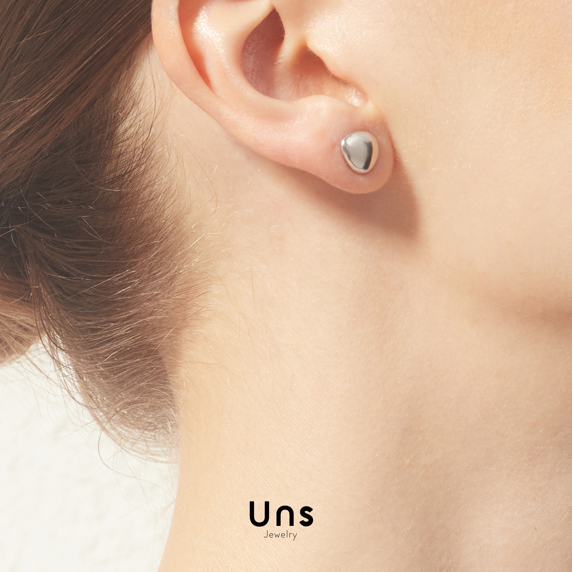 Uns Jewelry | 瞳光系列 925银定格三角豆耳钉