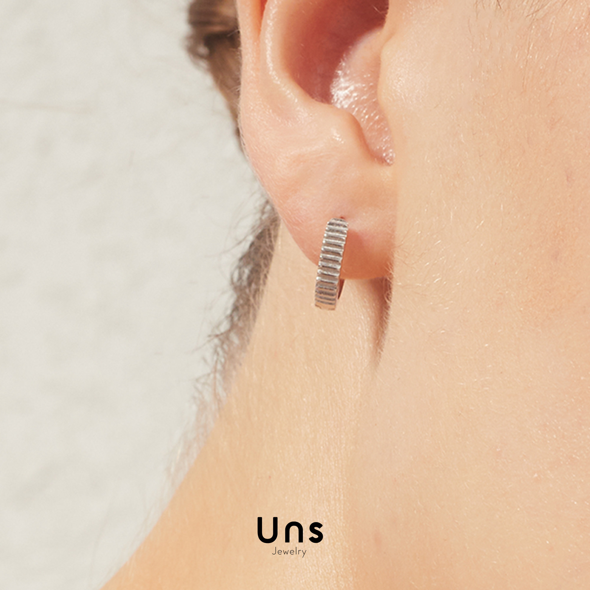 Uns Jewelry | 瞳光系列 925银轨迹耳扣