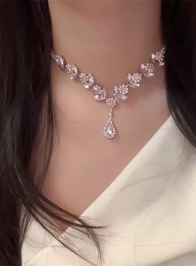 粉色水晶项链轻奢晚礼服锁骨链女