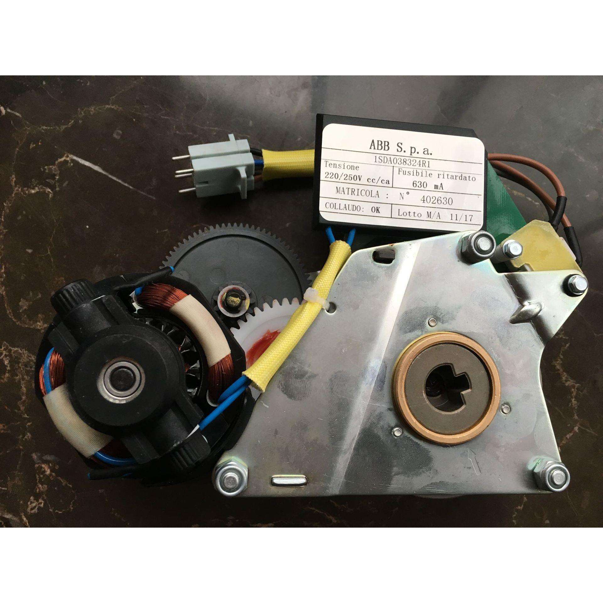 1SDA038324R11SDA038323R1储能电机ABB低压储能电机SACES.P.A