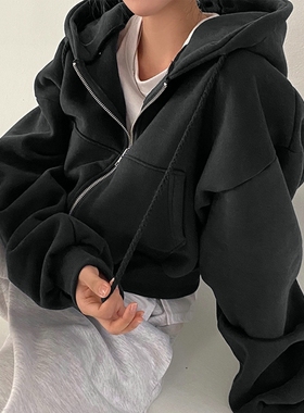 Solid color loose fitting long sleeved sweater宽松长袖卫衣女