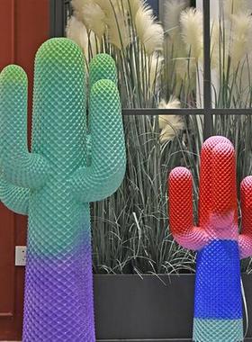 网红仙人掌衣架玻璃纤维雕塑客厅服装店美丽的植物装饰落地大型装