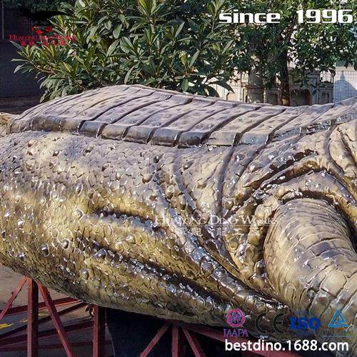 仿真鳄鱼电动机械硅胶爬行玩具大型鳄鱼摆件公园园林景区模型摆件