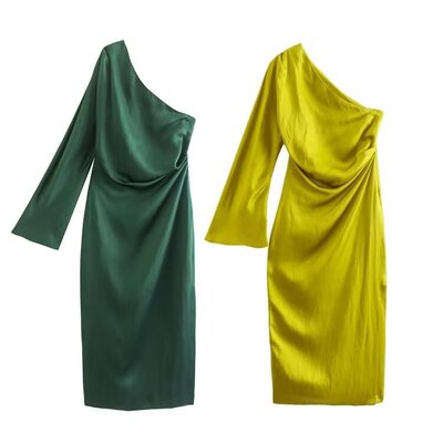 Asymmetric horn sleeve dress woman  女士不对称喇叭袖连衣长裙