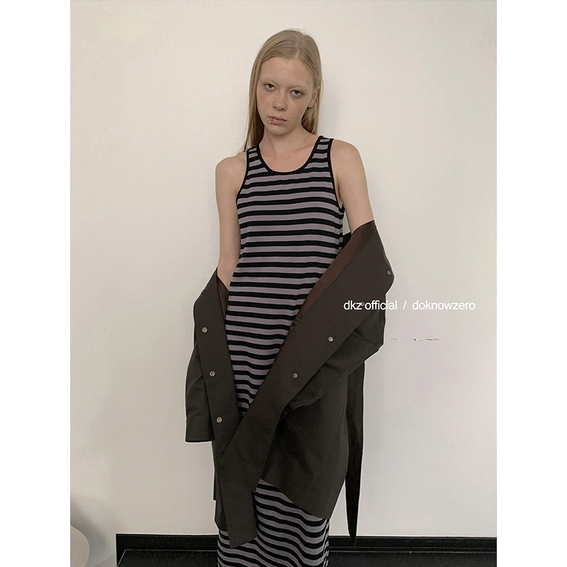 DKZ 条纹背心裙女秋季新款复古休闲中长款无袖连衣裙