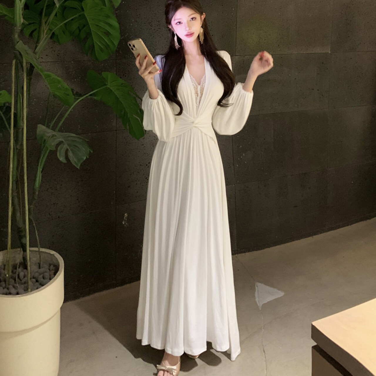 性感V领纯欲风蕾丝拼接长袖连衣裙扭结收腰显瘦长裙女