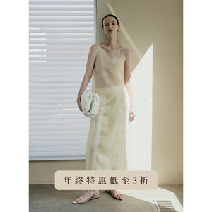 TAMY/小众设计套装 夏日朦胧透视绣边上衣&立体飘片醋酸半裙93054